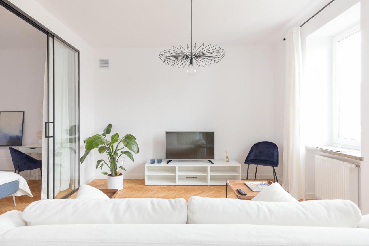 Designer In The Appartement *