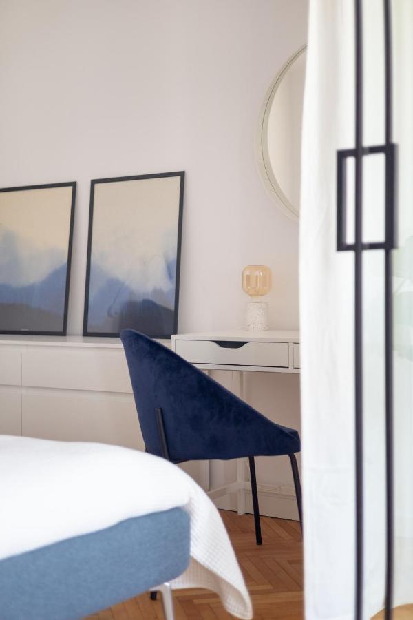 Designer In The Apartment Warschau